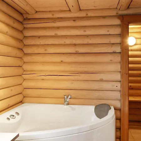 Xxxiii 3* Højby